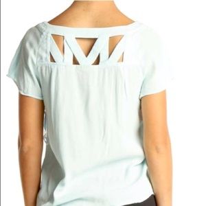 ENTRO Mint V-neck cage front top